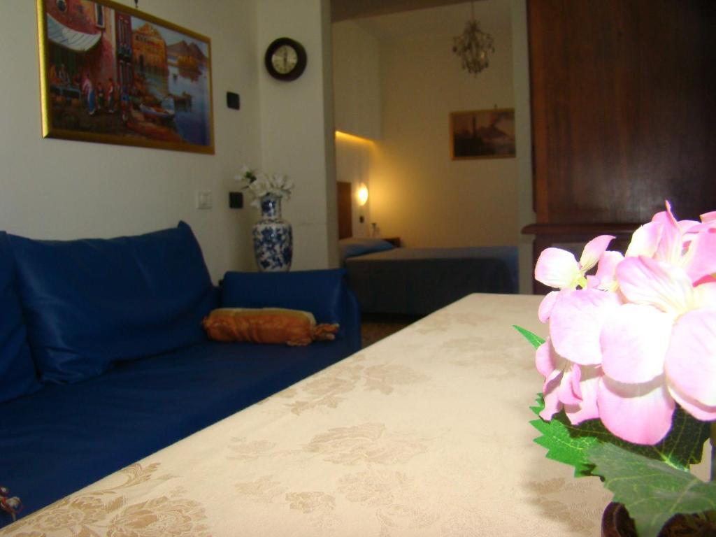 Sorrento Inn Guesthouse Стая снимка