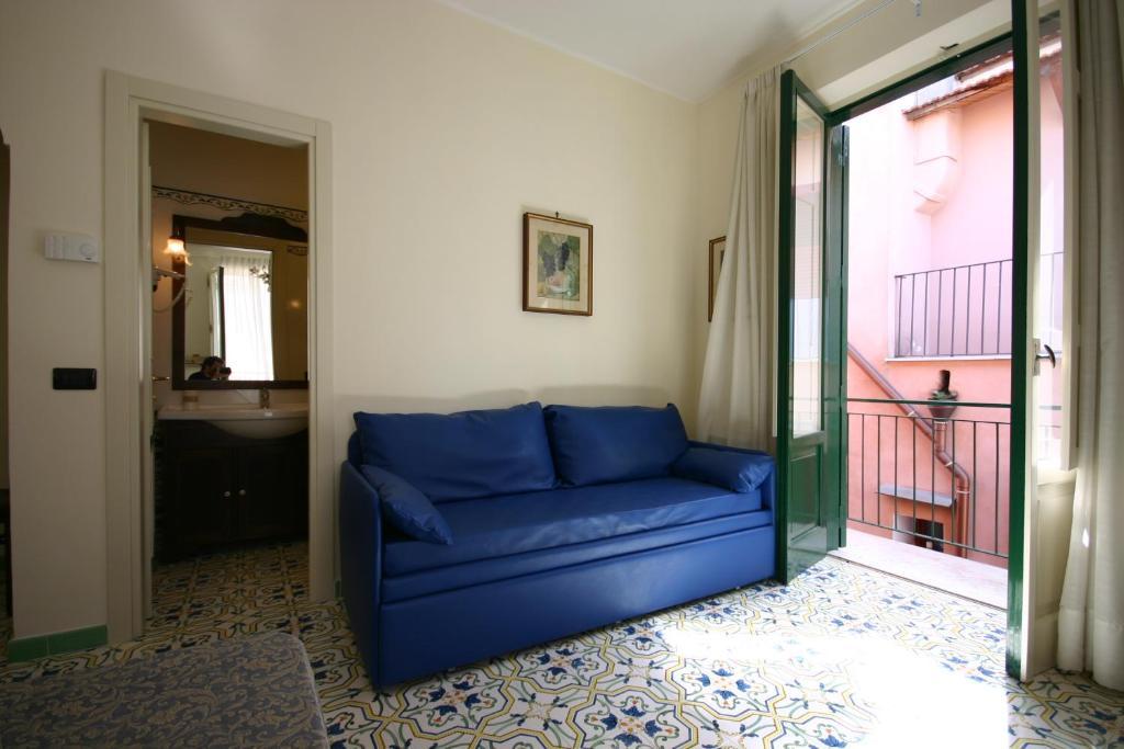 Sorrento Inn Guesthouse Стая снимка