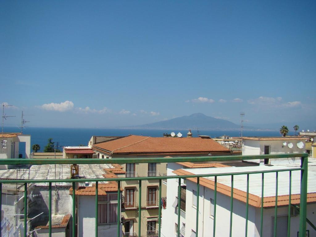 Sorrento Inn Guesthouse Екстериор снимка