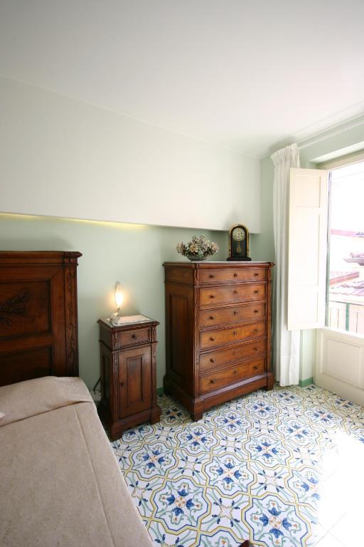 Sorrento Inn Guesthouse Екстериор снимка